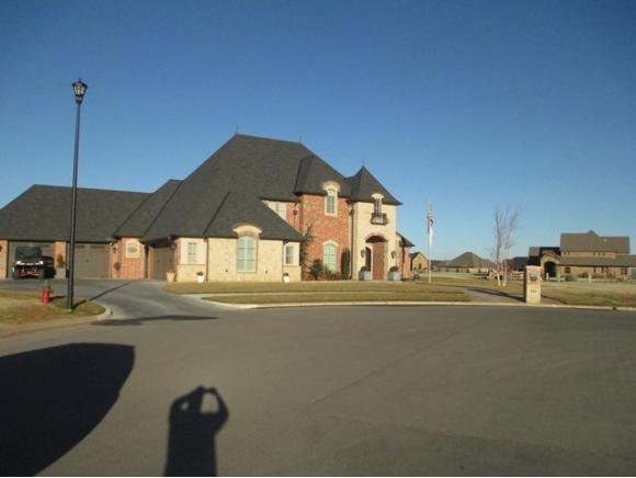 905Stonebridge Court, Weatherford, OK 73096
