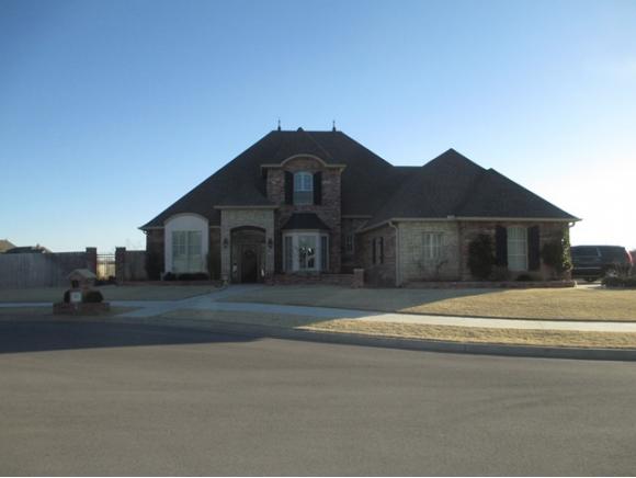 905Stonebridge Court, Weatherford, OK 73096