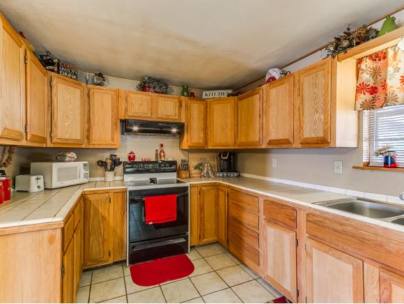 517 N Kansas, Weatherford, OK 73096