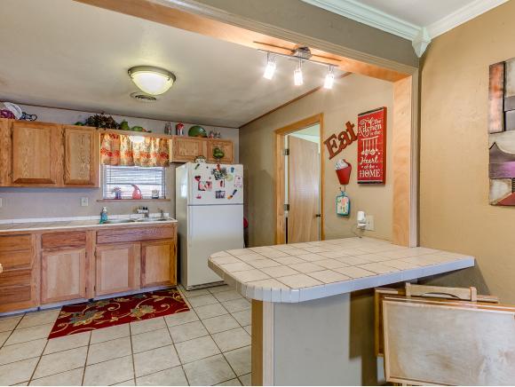 517 N Kansas, Weatherford, OK 73096