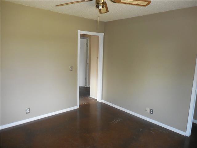 1040 Royal LnYukon, OK, 73099Canadian County