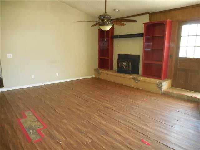 1040 Royal LnYukon, OK, 73099Canadian County