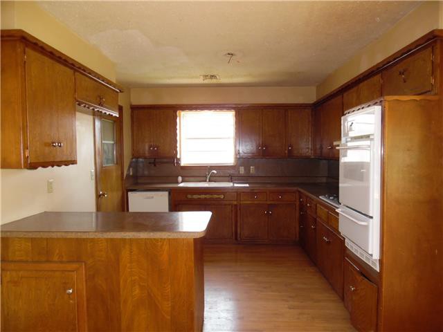 1913 Janeen StYukon, OK, 73099Canadian County