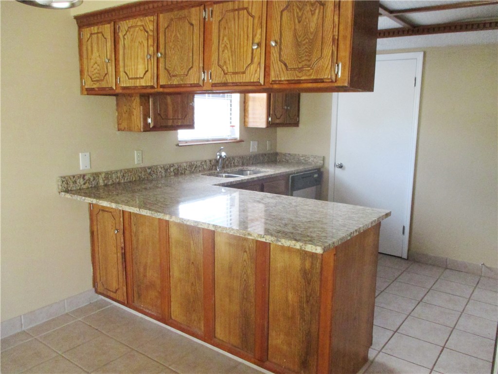 1353 Oswego Drive, Yukon, OK 73099