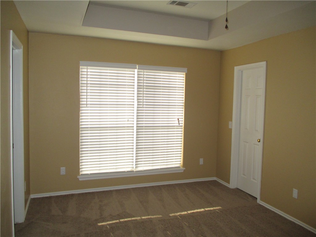 12320 SW 11th Street, Yukon, OK 73099