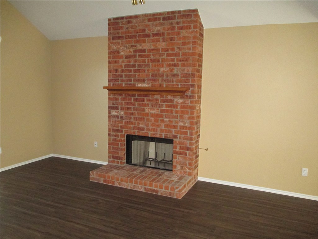 12320 SW 11th Street, Yukon, OK 73099