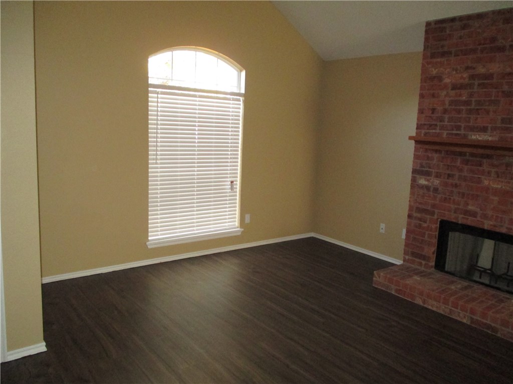 12320 SW 11th Street, Yukon, OK 73099