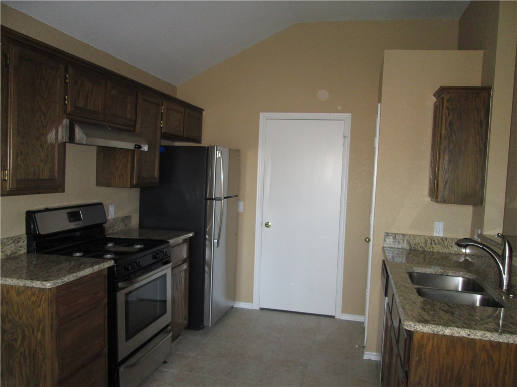 10641 NW 36th Plaza, Yukon, OK 73099