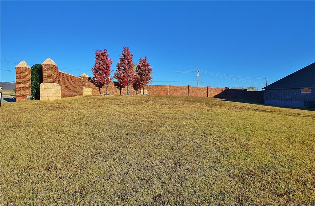 1401 KATELYN CT, Yukon, OK 73099