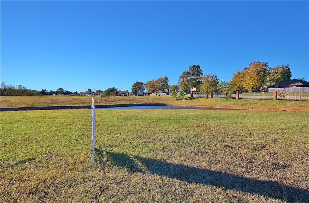 1304 KATELYN CT, Yukon, OK 73099