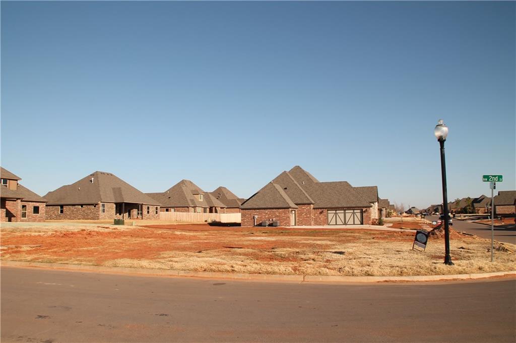 301 Old Home Pl, Yukon, OK 73099