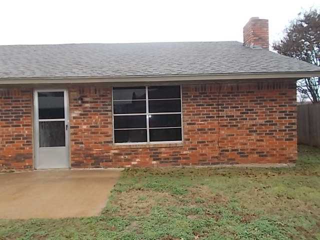 928 Linn Lane, Yukon, OK 73099