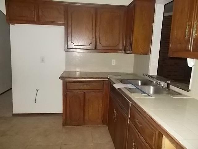 928 Linn Lane, Yukon, OK 73099