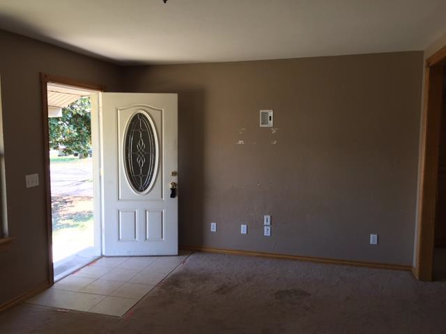 402 Russell DrMidwest City, OK, 73110Oklahoma County