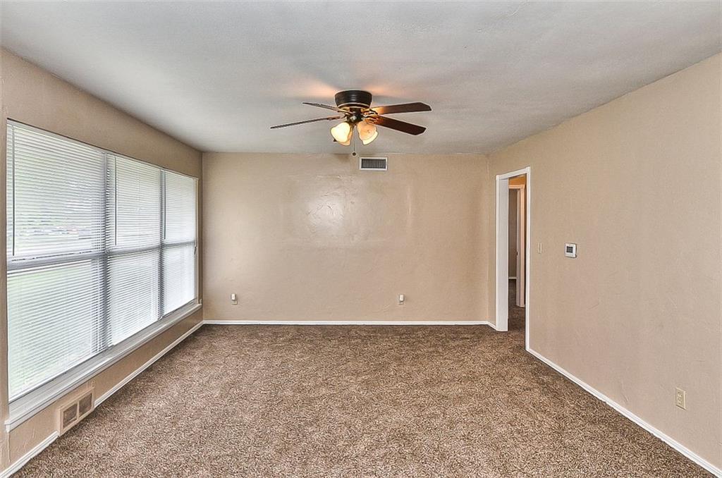 1821 Murray Dr, Midwest City, OK 73110