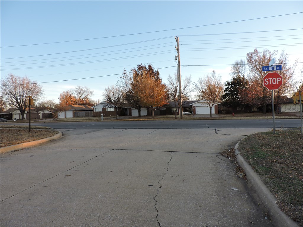 3800 Rosewood Court, Midwest City, OK 73110