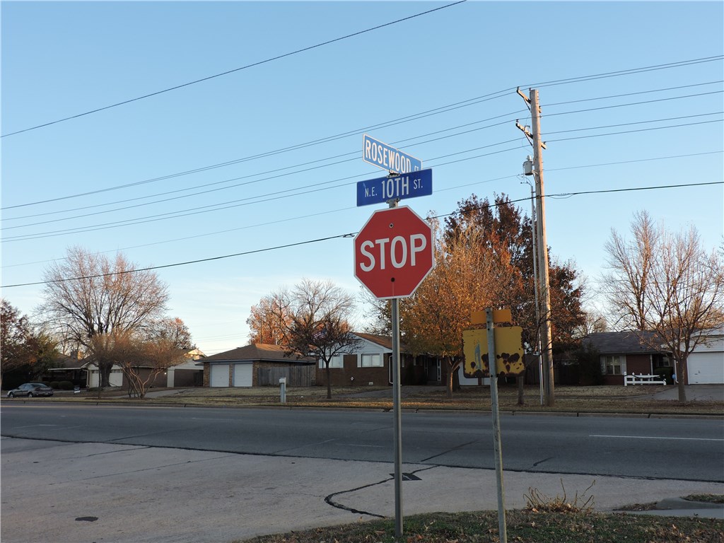 3800 Rosewood Court, Midwest City, OK 73110