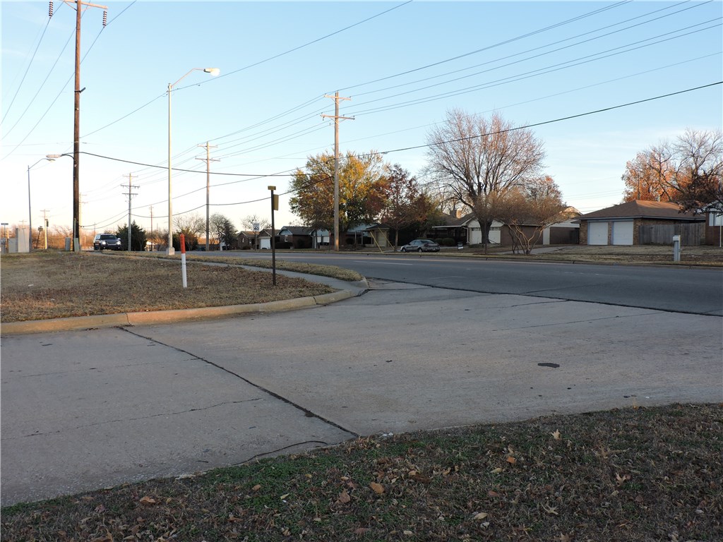 3800 Rosewood Court, Midwest City, OK 73110