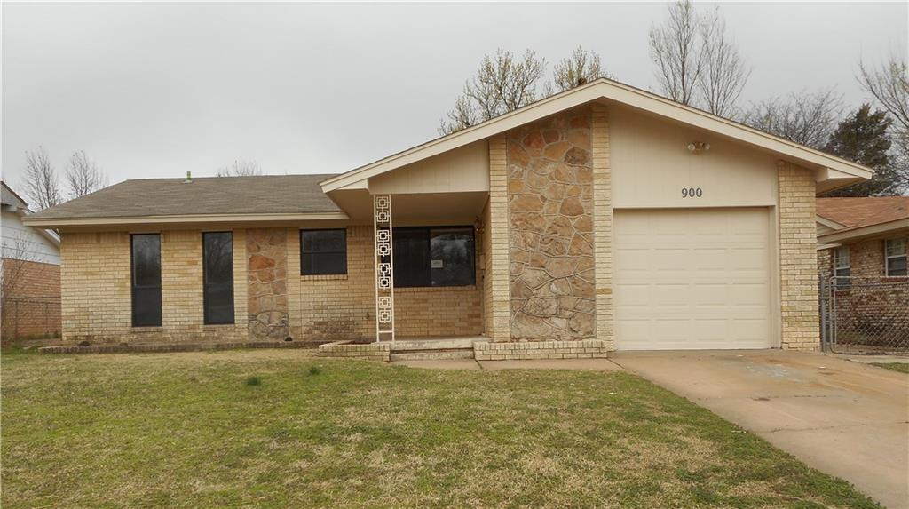 900 Meadowgreen, Midwest City, OK 73110
