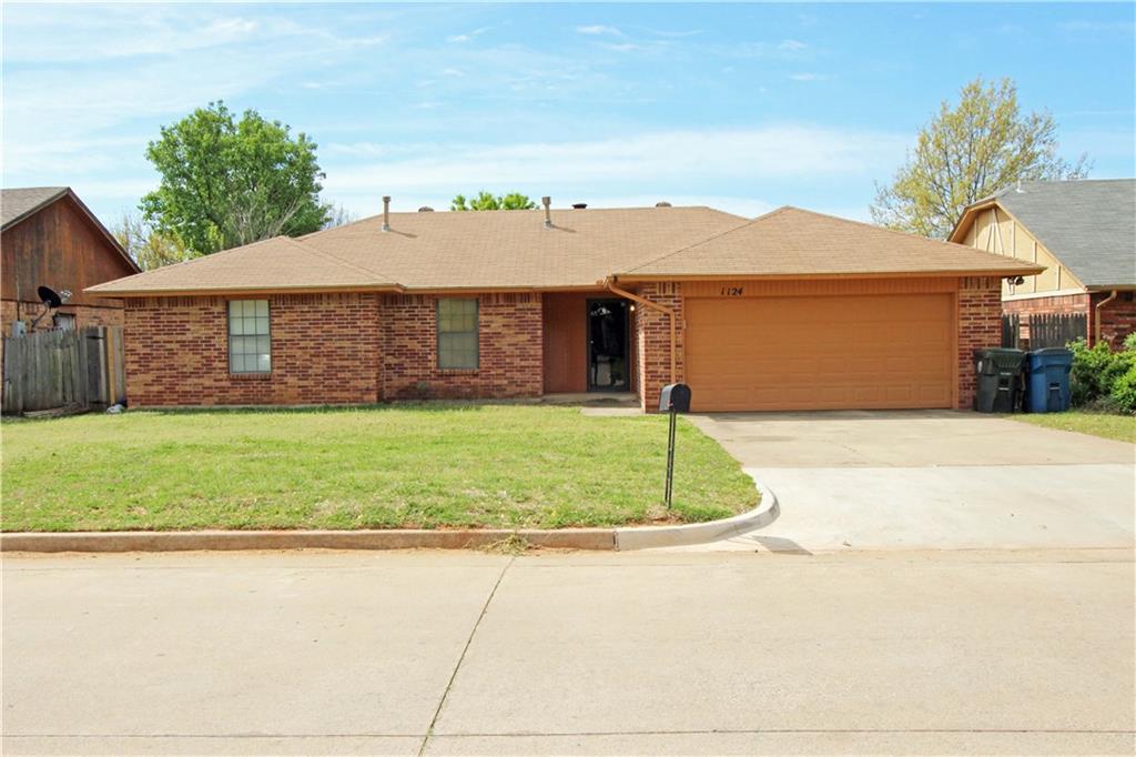 1124 OAK HILL DR, Midwest City, OK 73110