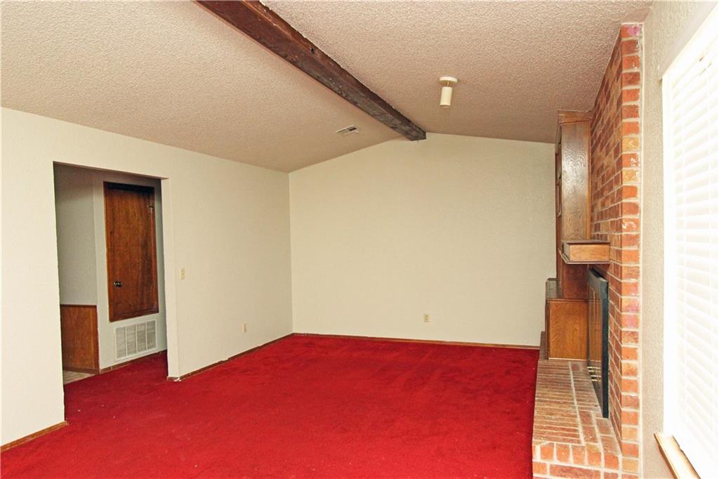 1124 OAK HILL DR, Midwest City, OK 73110