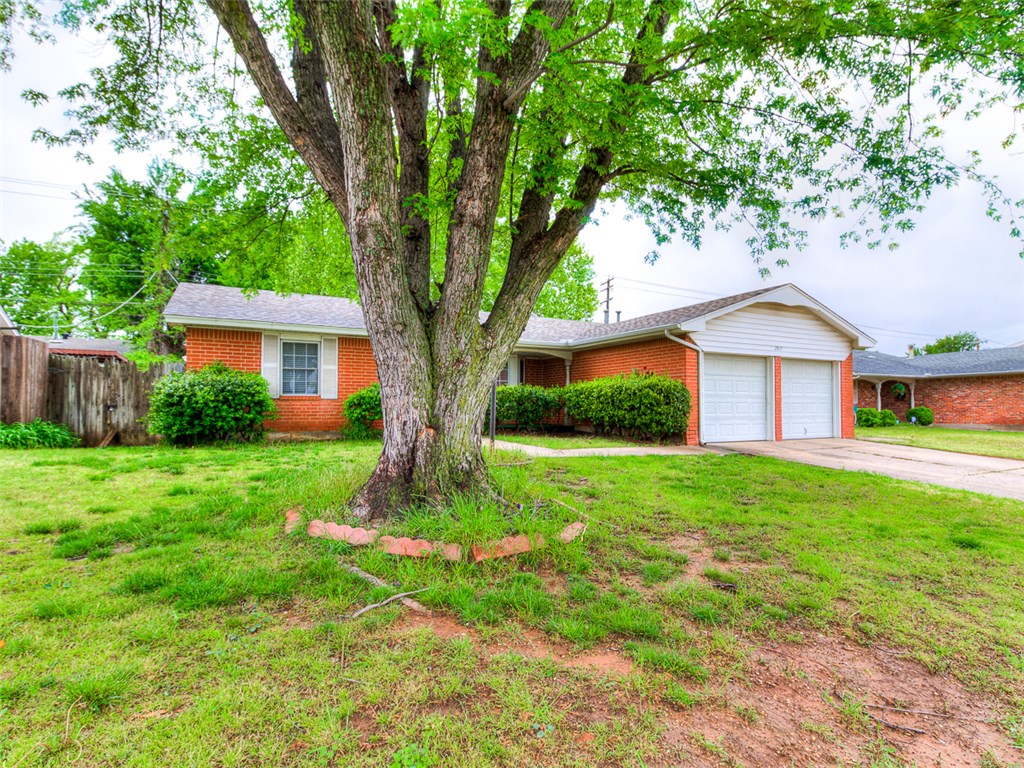 2917 Shadybrook Drive, Midwest City, OK 73110