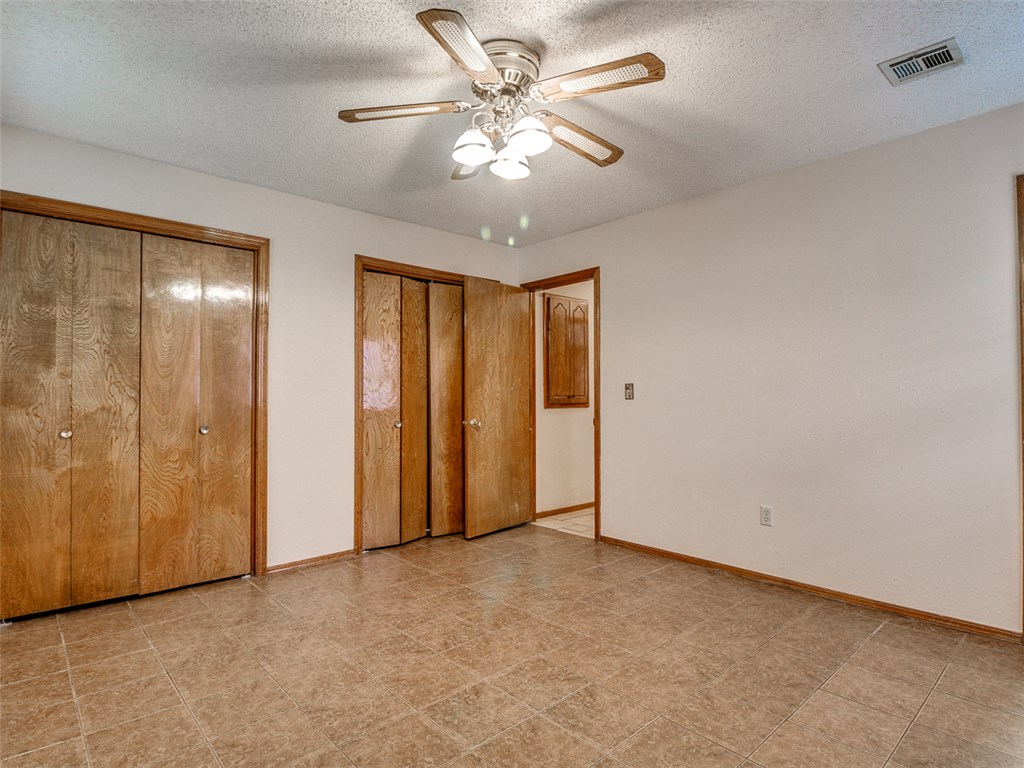 2917 Shadybrook Drive, Midwest City, OK 73110