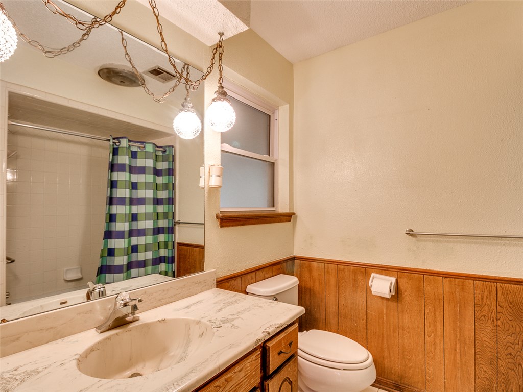 2917 Shadybrook Drive, Midwest City, OK 73110
