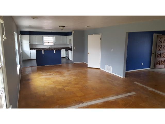 4208 NW 44th StOklahoma City, OK, 73112Oklahoma County