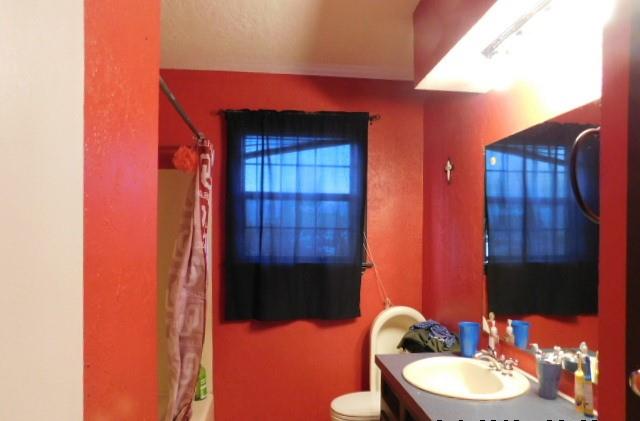 1400 Brookdale Drive, Del City, OK 73115