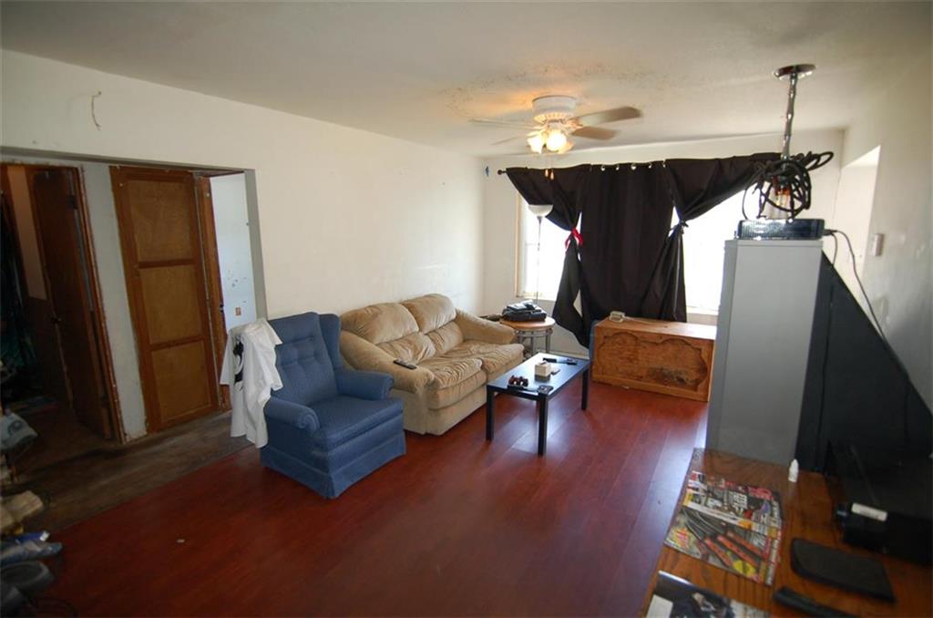 3929 Thomas Avenue, Del City, OK 73115