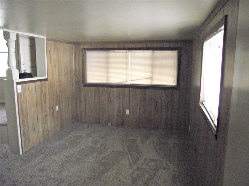 1900 Hampton Drive, Del City, OK 73115