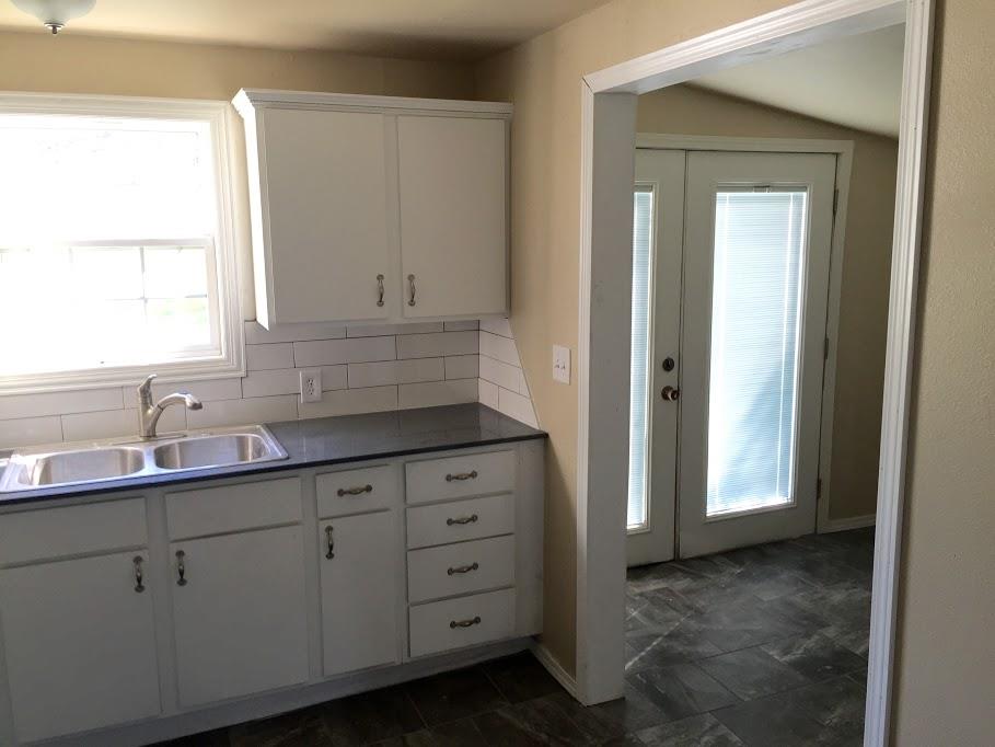 4004 Lawn Drive, Del City, OK 73115