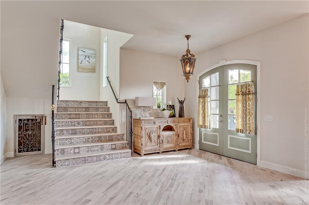 6616 Avondale, Nichols Hills, OK 73116