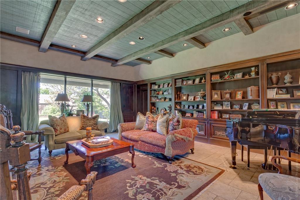 6917 NW Grand Blvd., Nichols Hills, OK 73116