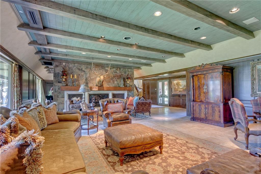 6917 NW Grand Blvd., Nichols Hills, OK 73116