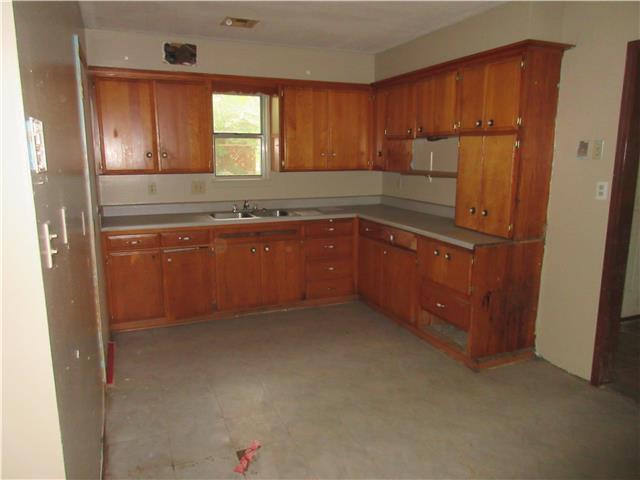 3233 SW 52nd StOklahoma City, OK, 73119Oklahoma County