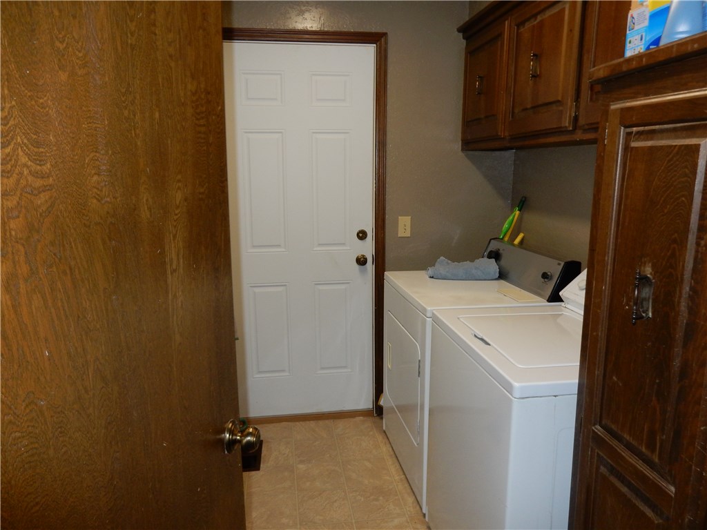 3217 Rain Tree Road, Oklahoma City, OK 73120