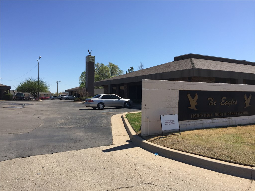 11912 N D4 Pennsylvania, Oklahoma City, OK 73120