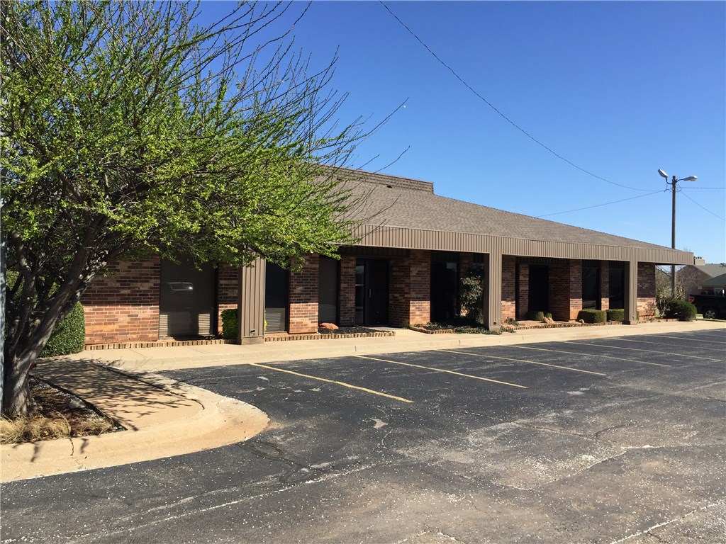 11912 N D4 Pennsylvania, Oklahoma City, OK 73120