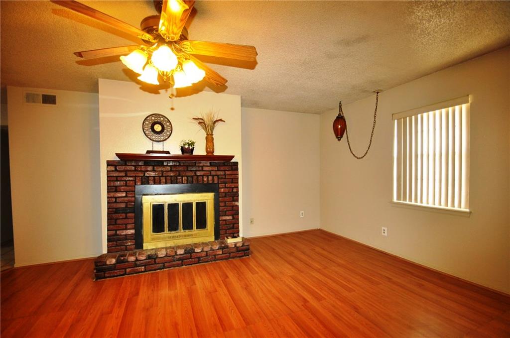 11417 N May Avenue, Oklahoma City, OK 73120