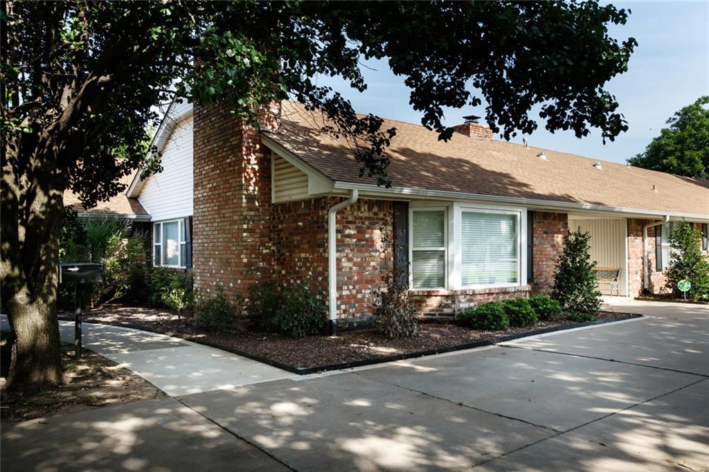 5901 N Macarthur Boulevard, Warr Acres, OK 73122
