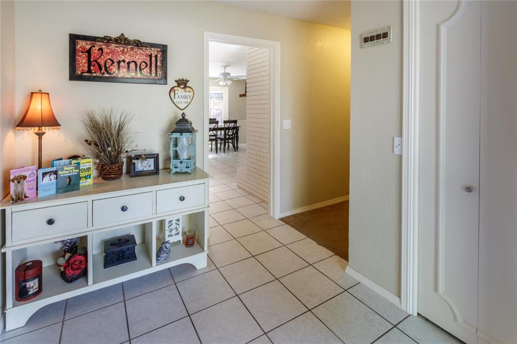 5901 N Macarthur Boulevard, Warr Acres, OK 73122