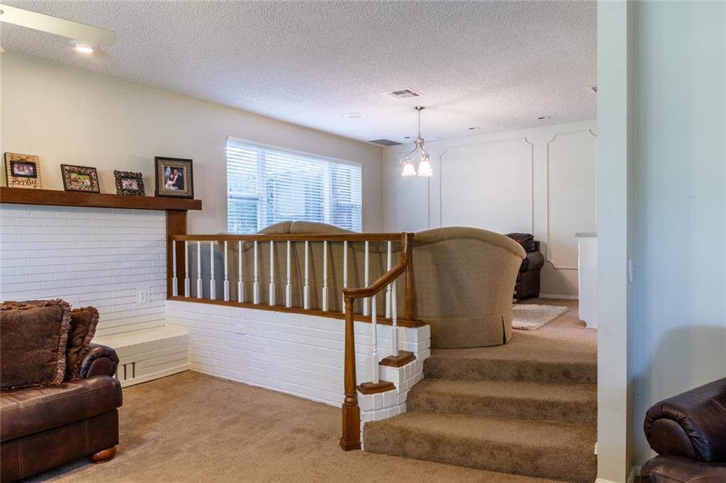 5901 N Macarthur Boulevard, Warr Acres, OK 73122
