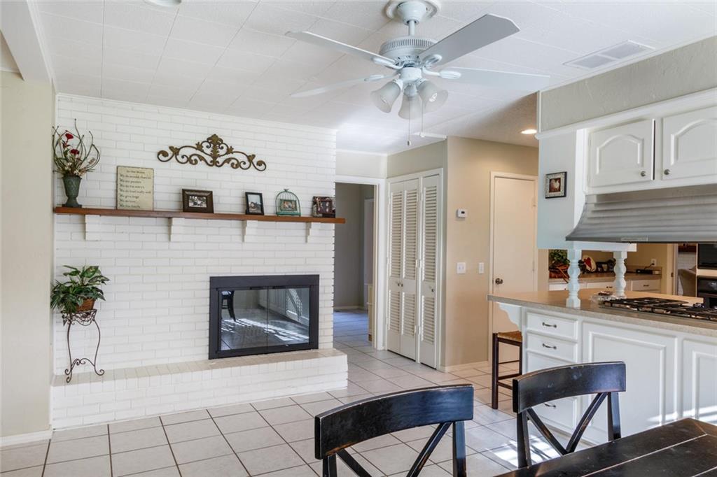 5901 N Macarthur Boulevard, Warr Acres, OK 73122