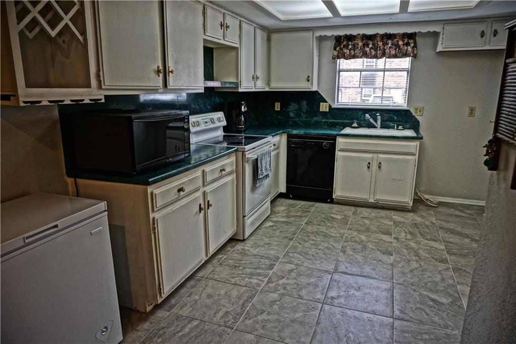 8141 NW 23rd Street, Oklahoma City, OK 73127