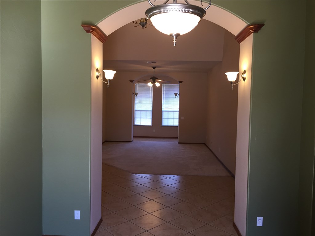 9217 28th, Oklahoma City, OK 73128