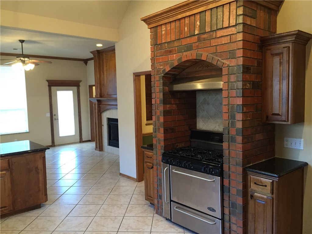 9217 28th, Oklahoma City, OK 73128