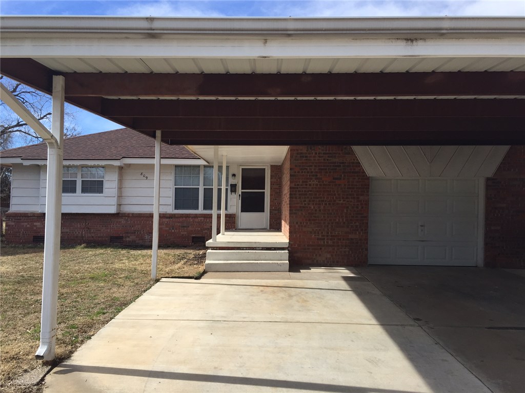 809 Lotus Avenue, Midwest City, OK 73130
