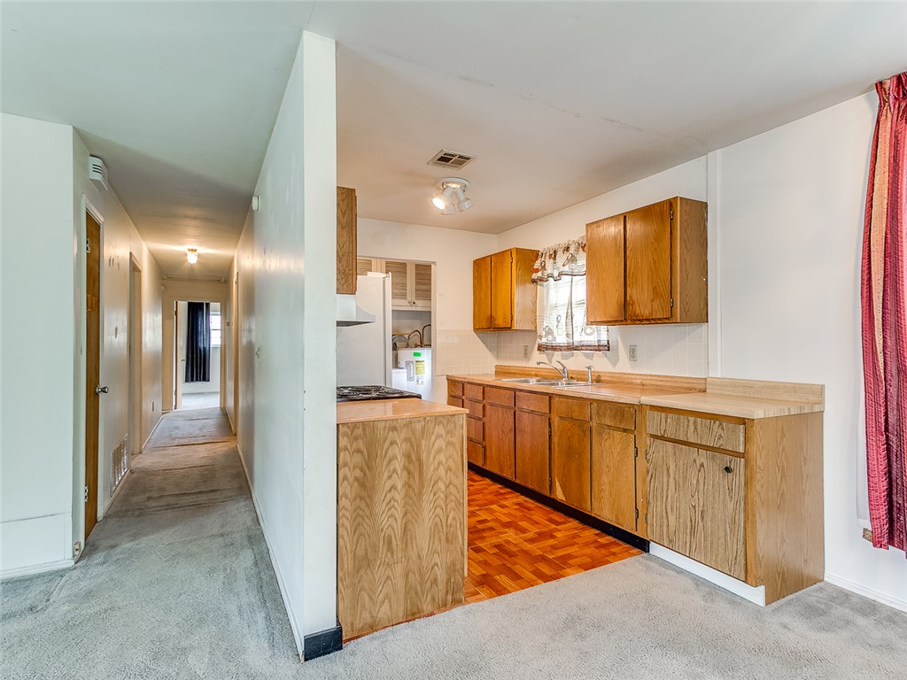3015 SHADYNOOK Way, Midwest City, OK 73130